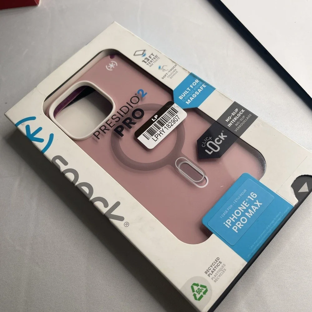speck presidio2 Pro iphone 16 pro max Dusty Pink